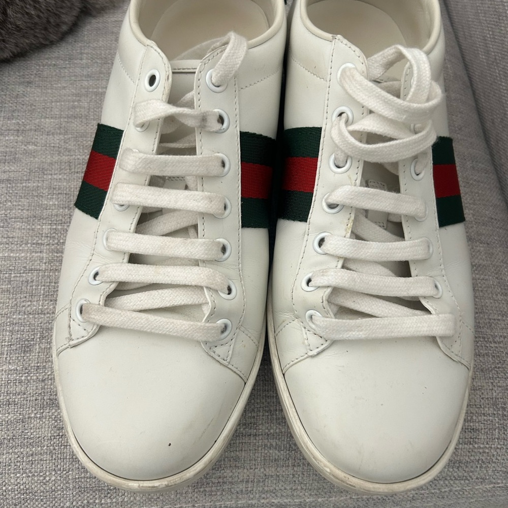 Gucci White Sneakers with Red and Green Stripes